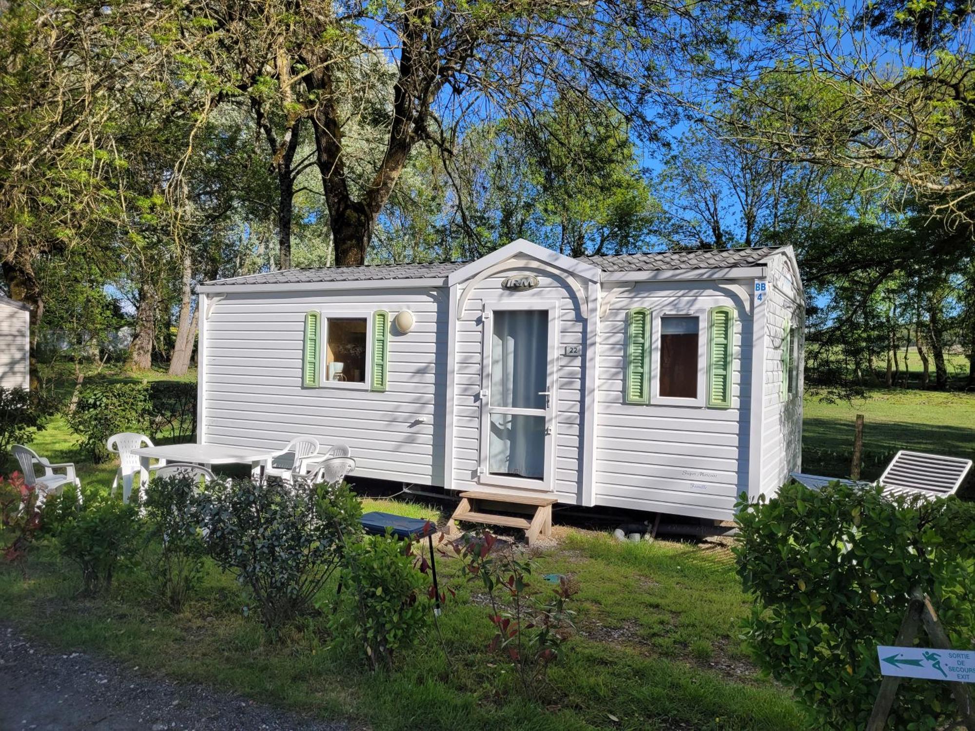 Camping Les 2 Salamandres Arces-sur-Gironde Dış mekan fotoğraf